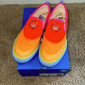 Adidas Nizza Slip In Pride shoes (mens 7 or women 9)